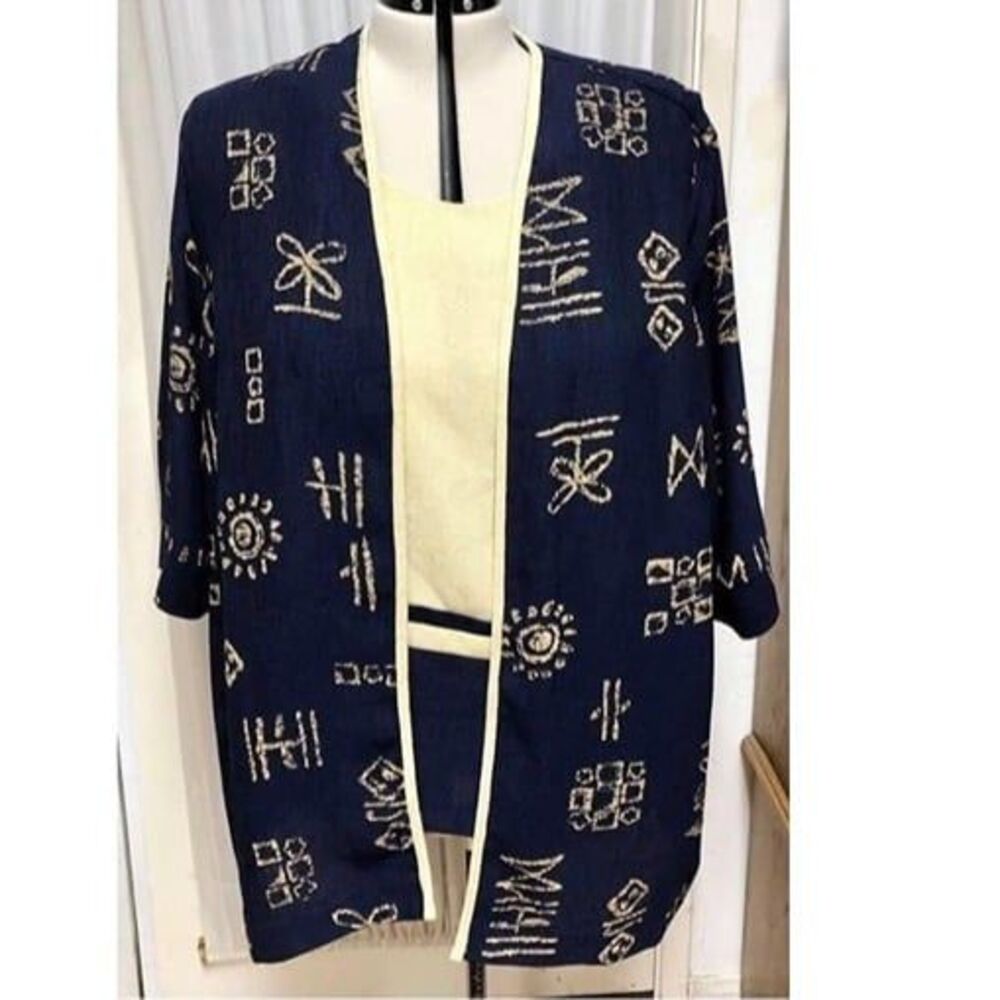 Vintage R & M Richards blue and gold kimono jacket. Size 26WP